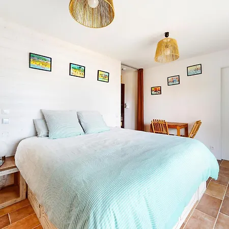 2 Bedroom Cozy In Ault Holiday home Onival